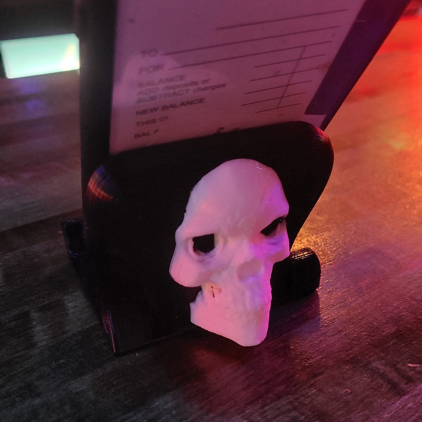 Skull Phone Stand for Desk, 3D Printed Holder, Gothic Office Decor, Halloween Gift Spooky Skull Phone Stand, Creepy Skeleton Gift